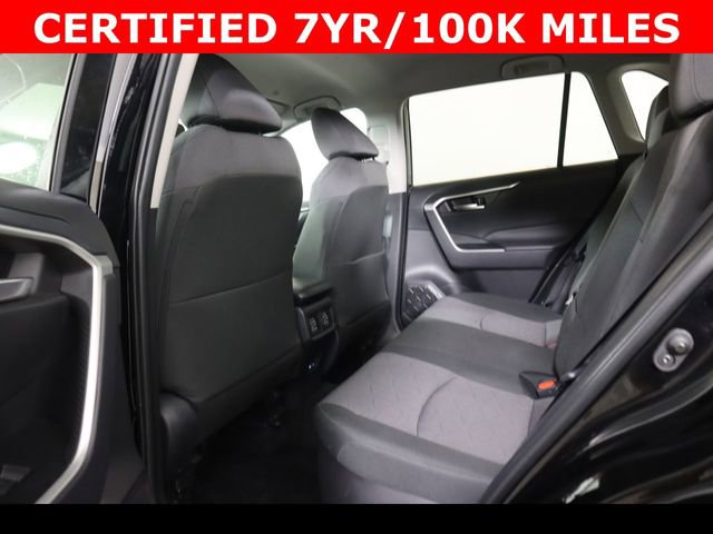 Used 2025 Toyota RAV4 XLE image 17