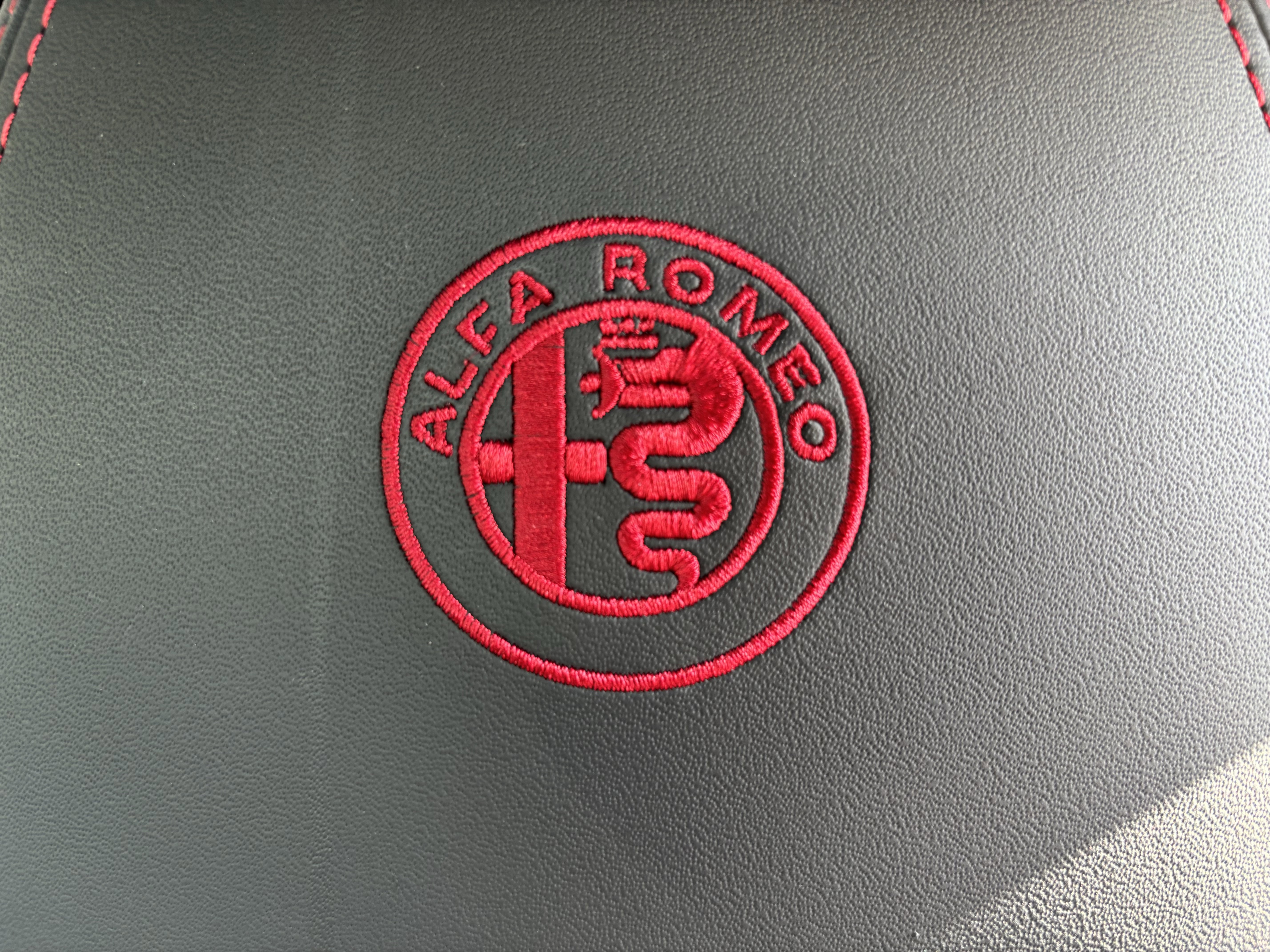 Certified 2024 Alfa Romeo Tonale Veloce w/ Active Assist Package AWD/4WD image 24