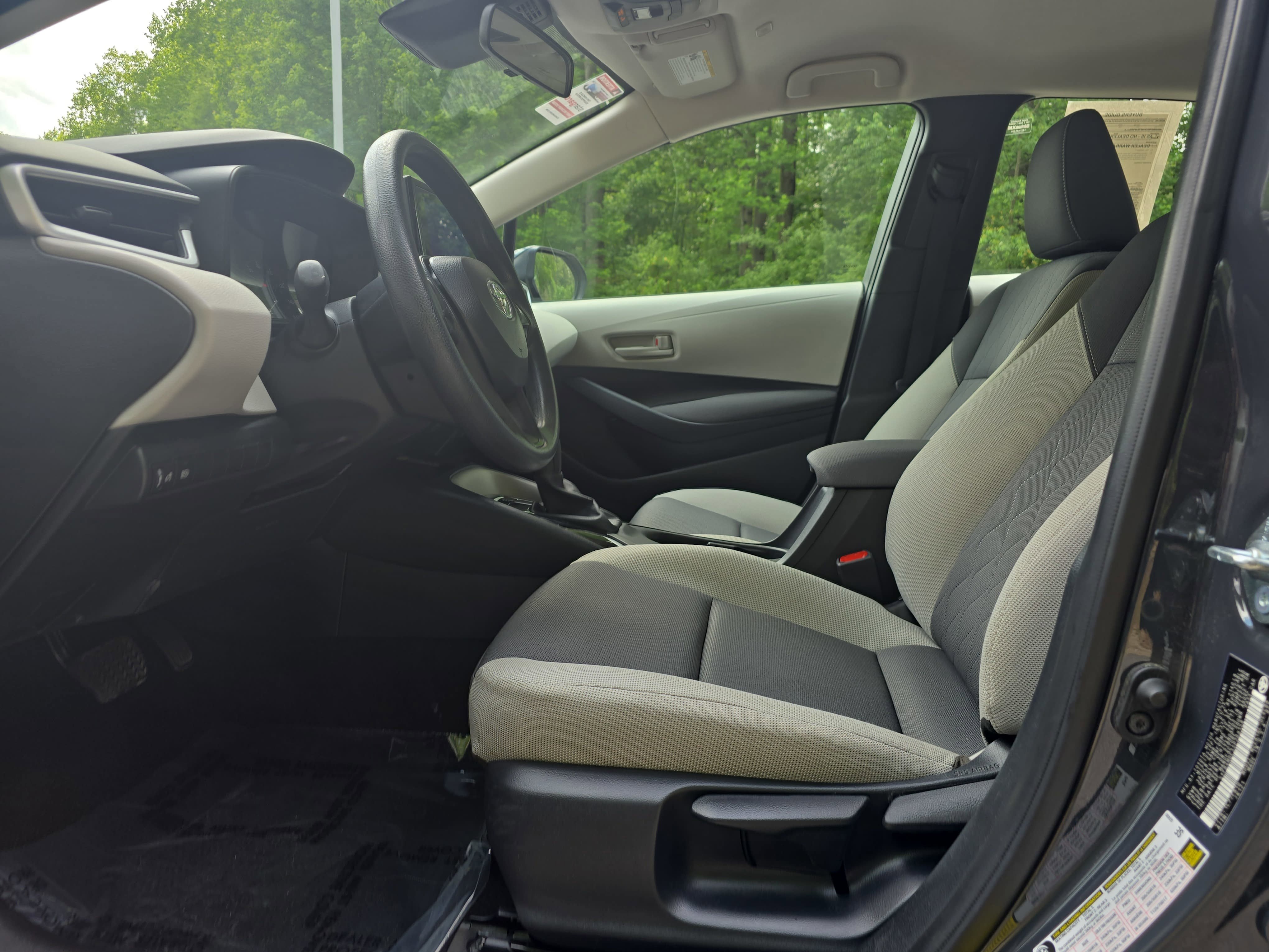 Certified 2025 Toyota Corolla LE w/ LE Premium Package FWD image 14