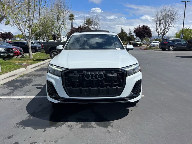 Used 2025 Audi Q7 2.0T Premium Plus w/ Premium Plus Package AWD/4WD image 2