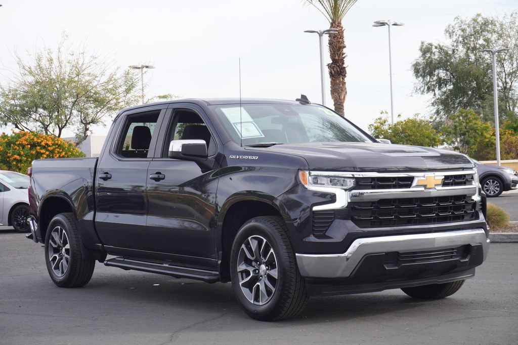 Used 2022 Chevrolet Silverado 1500 LT image 4
