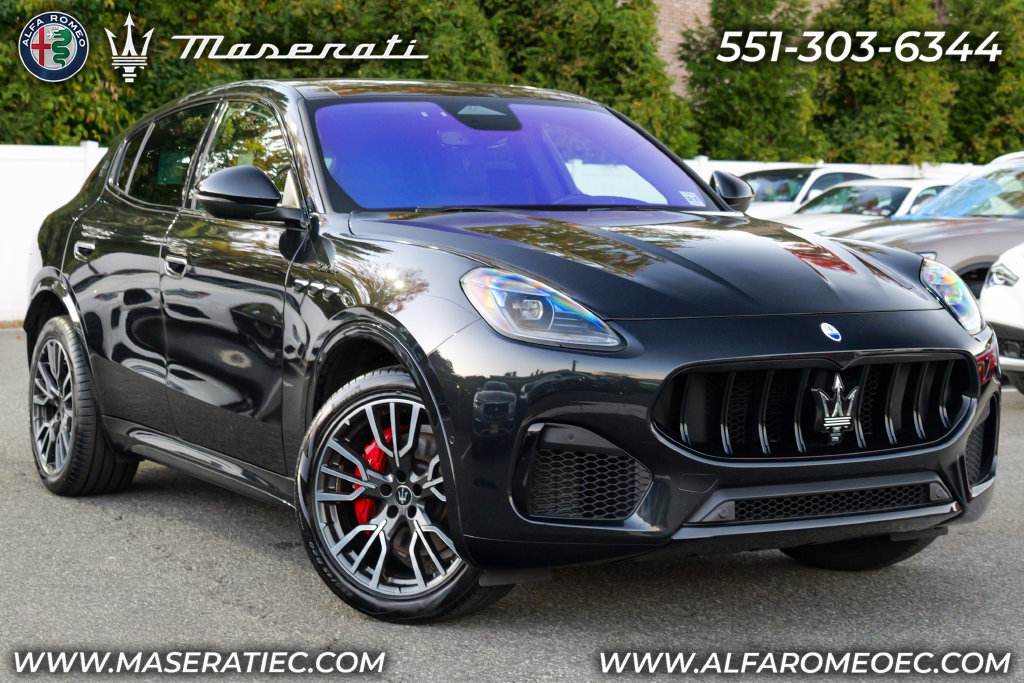 Used 2023 Maserati Grecale Modena AWD/4WD image 1
