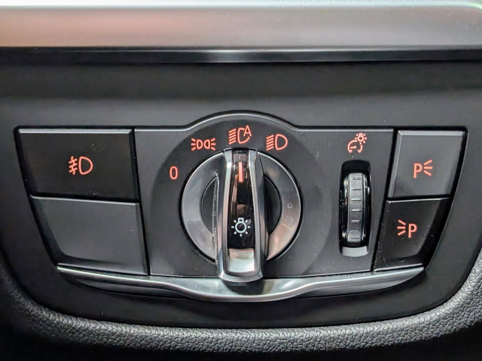 Used 2018 BMW X3 M40i image 31