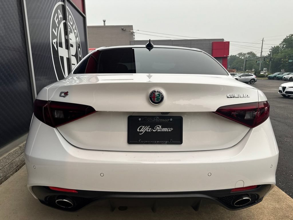 Used 2019 Alfa Romeo Giulia AWD image 10