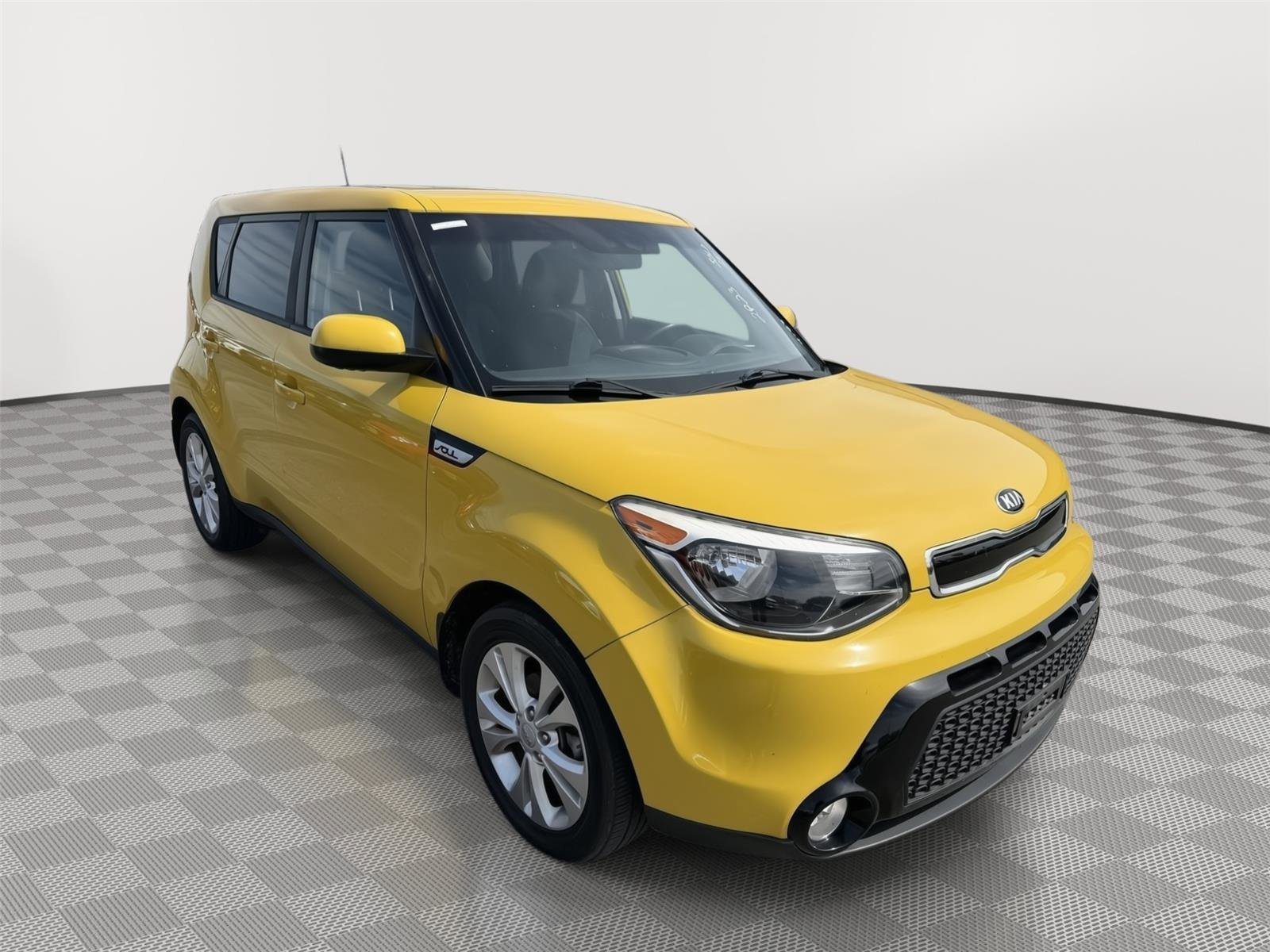 Used 2016 Kia Soul + FWD image 5