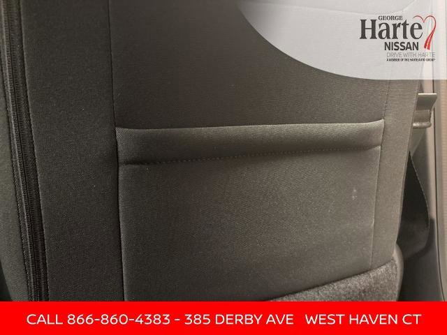 Certified 2025 Nissan Rogue SV image 22