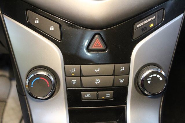 Used 2012 Chevrolet Cruze LT FWD image 24