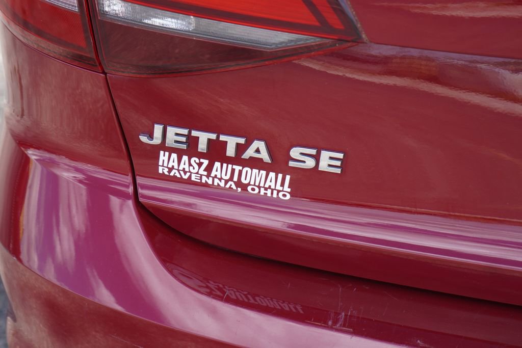 Used 2017 Volkswagen Jetta SE FWD image 7