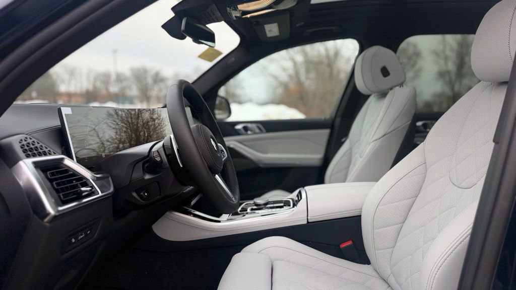 New 2026 BMW X5 xDrive40i w/ M Sport Package image 15
