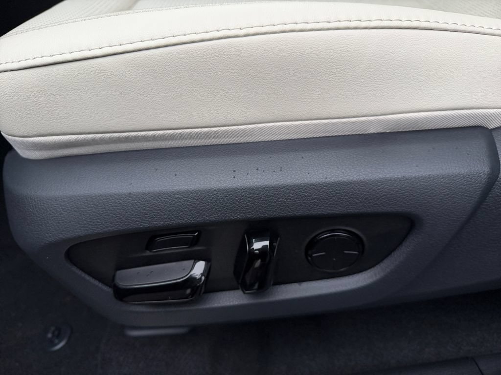New 2026 Lexus RX 350 AWD image 13