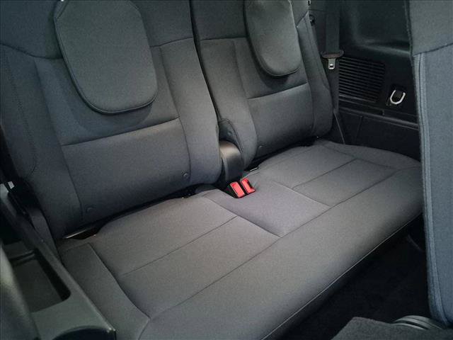Used 2025 Ford Explorer Active RWD image 19