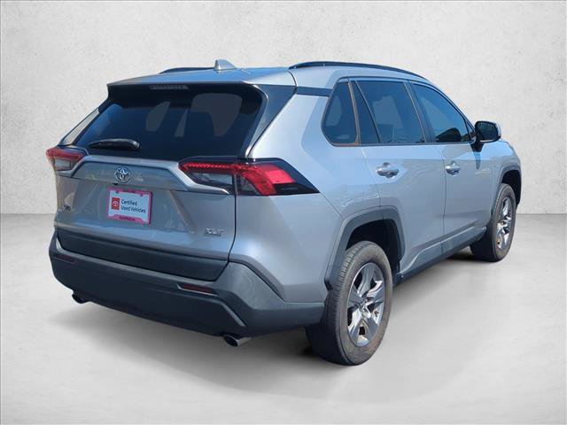 Used 2022 Toyota RAV4 XLE w/ Convenience Package FWD image 5