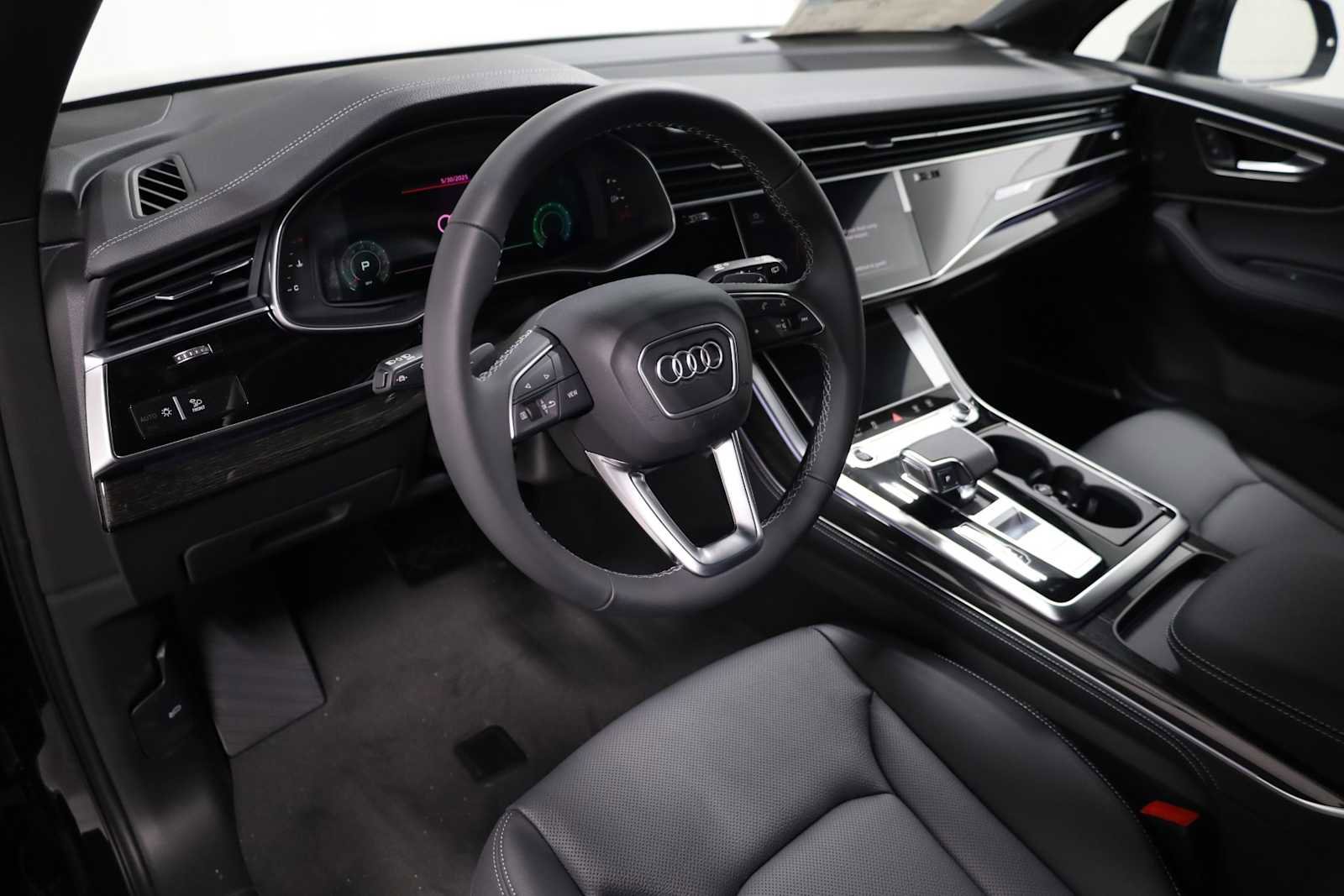 New 2025 Audi Q7 3.0T Premium Plus image 4