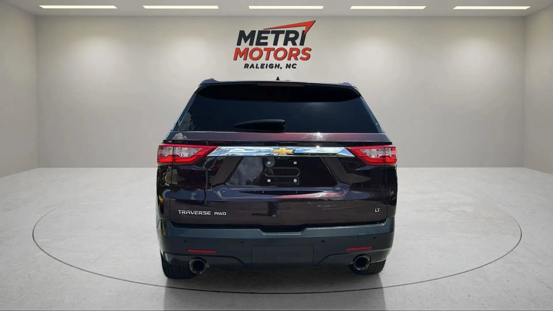 Used 2021 Chevrolet Traverse LT w/ LT Premium Package image 6