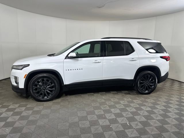 Used 2023 Chevrolet Traverse RS w/ LPO, Floor Liner Package image 6