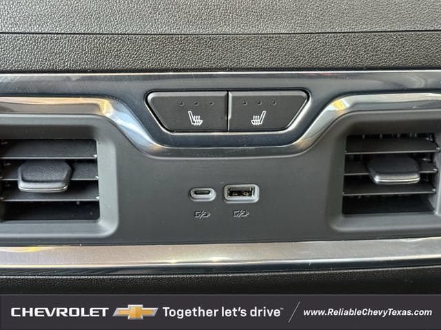 Used 2025 Chevrolet Silverado 1500 LTZ AWD/4WD image 36