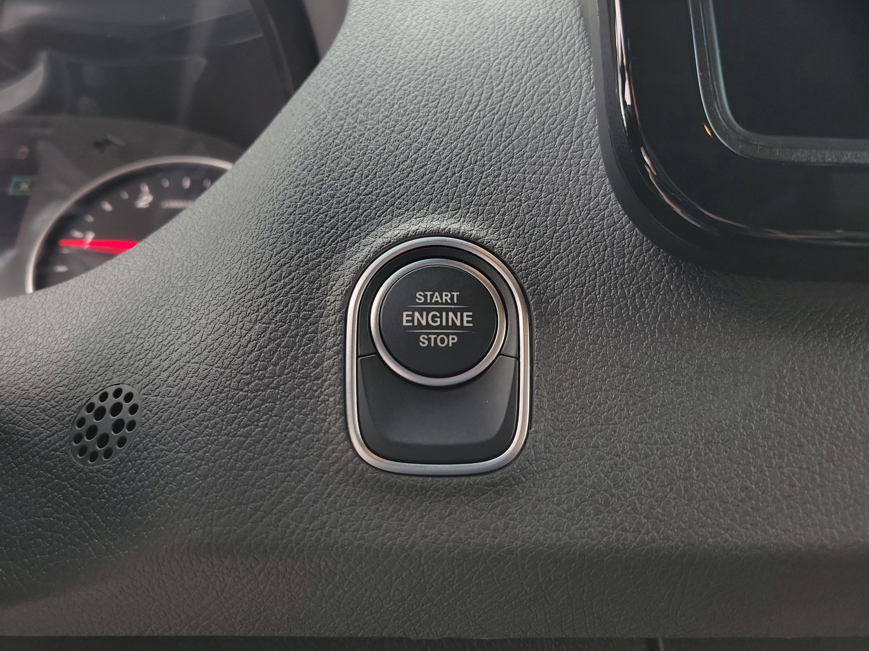 Used 2025 Mercedes-Benz Sprinter 2500 image 22