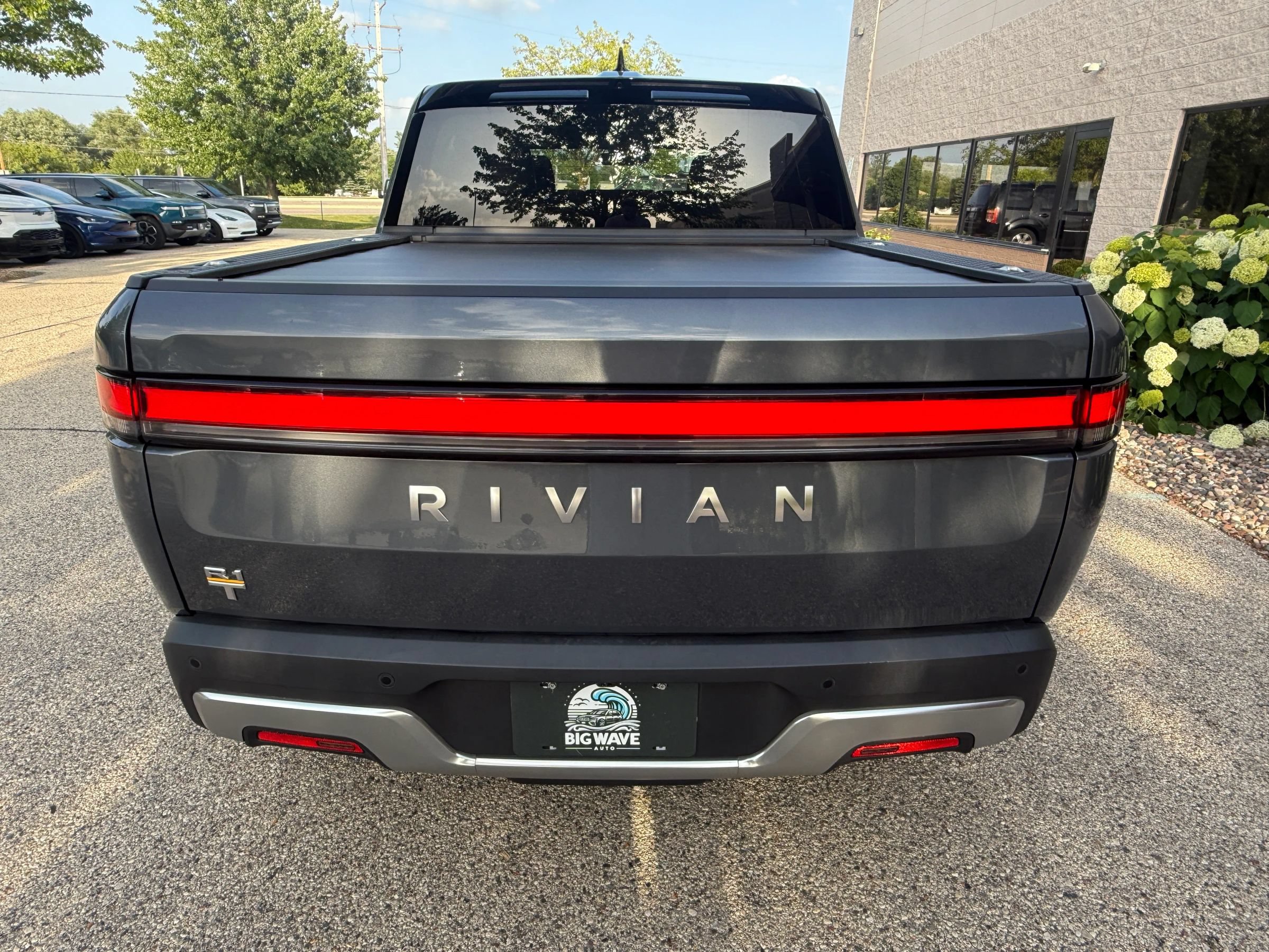 Used 2022 Rivian R1T Launch Edition AWD/4WD image 4