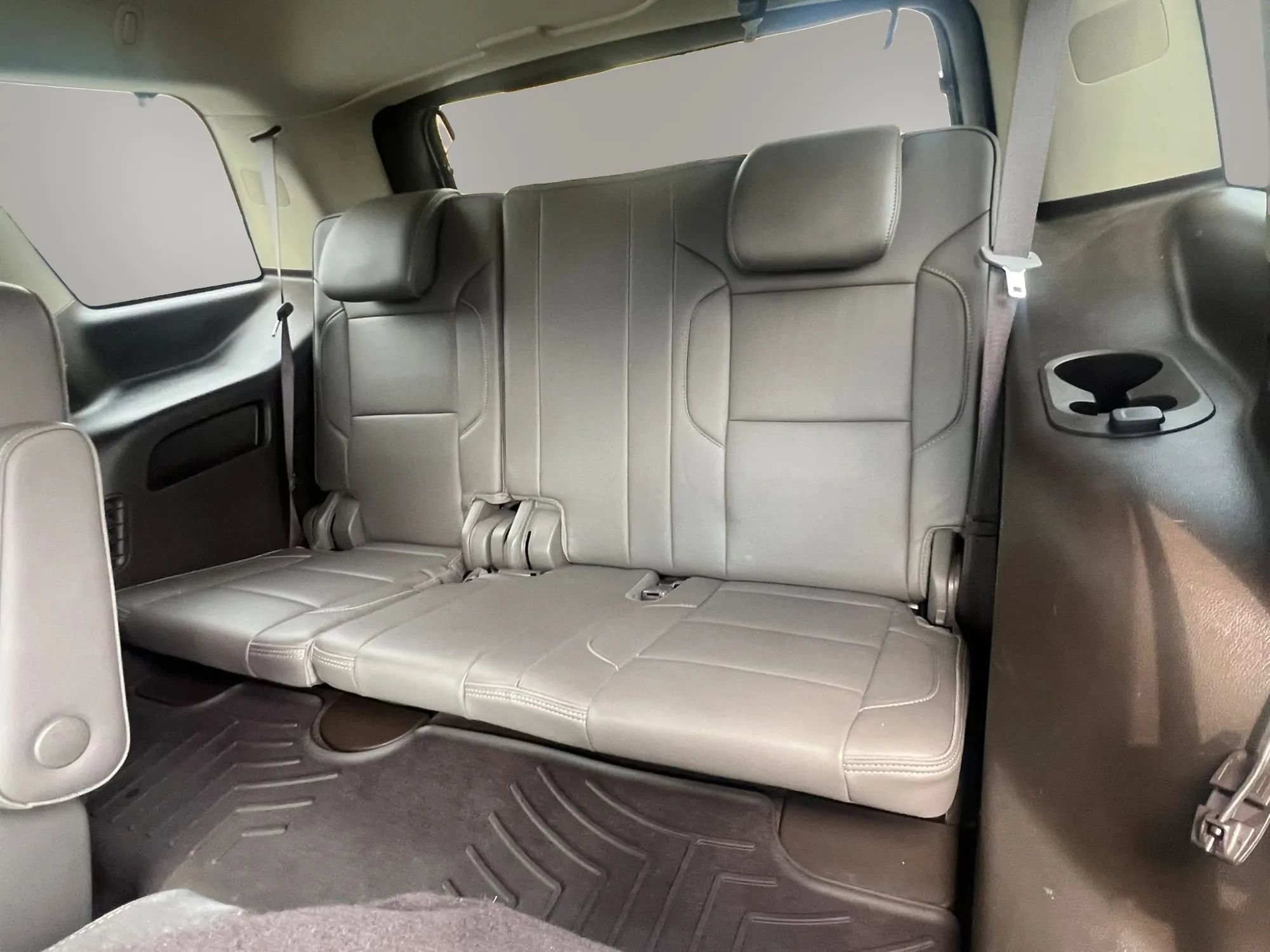 Used 2020 GMC Yukon Denali w/ Denali Premium Package AWD/4WD image 12