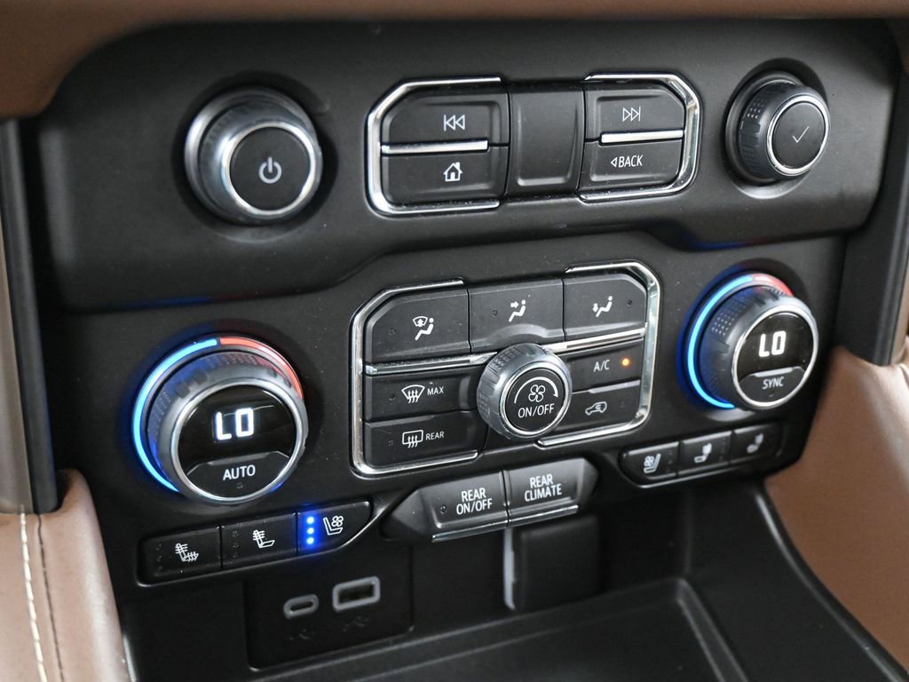 Used 2024 Chevrolet Tahoe High Country image 26