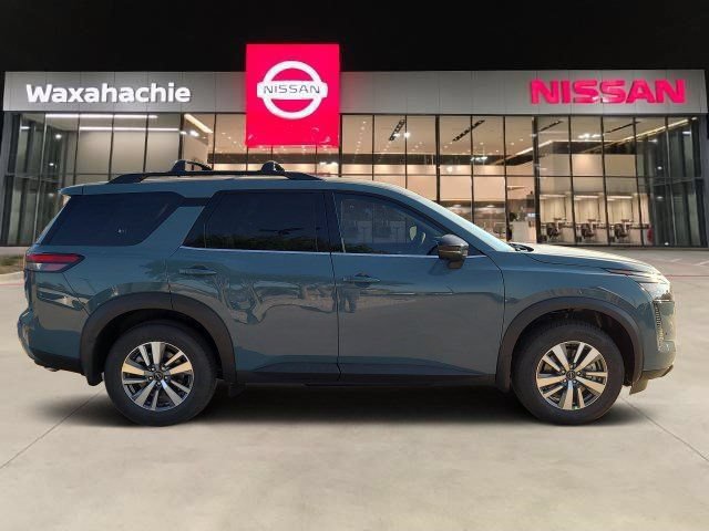 New 2026 Nissan Pathfinder SL FWD image 3