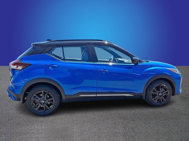 Used 2023 Nissan Kicks SR w/ SR Premium Package FWD image 4