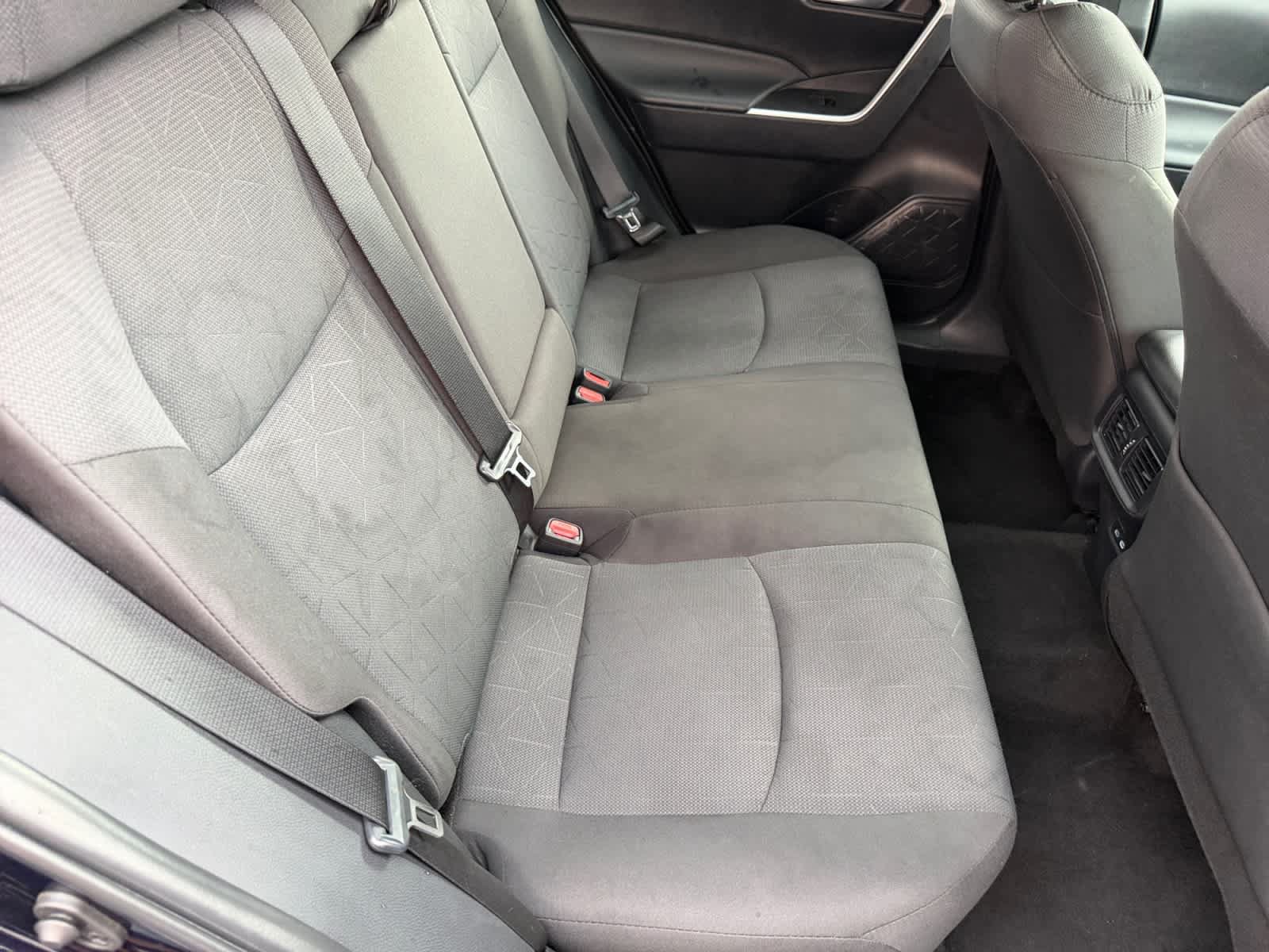 Used 2025 Toyota RAV4 XLE AWD/4WD image 17