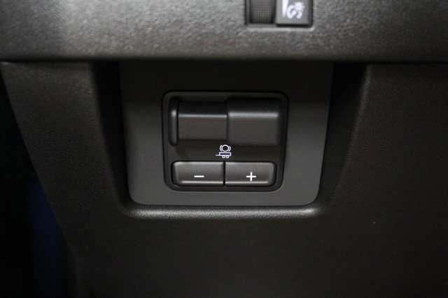 New 2025 GMC Canyon Elevation w/ Convenience Package image 20