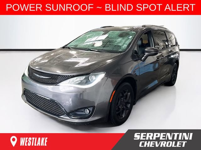 Used 2019 Chrysler Pacifica Limited w/ S Appearance Package image 1
