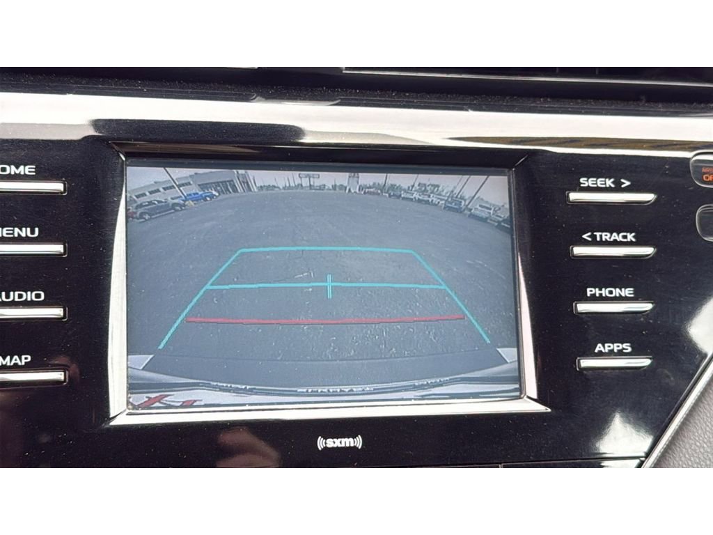 Used 2020 Toyota Camry SE FWD image 16