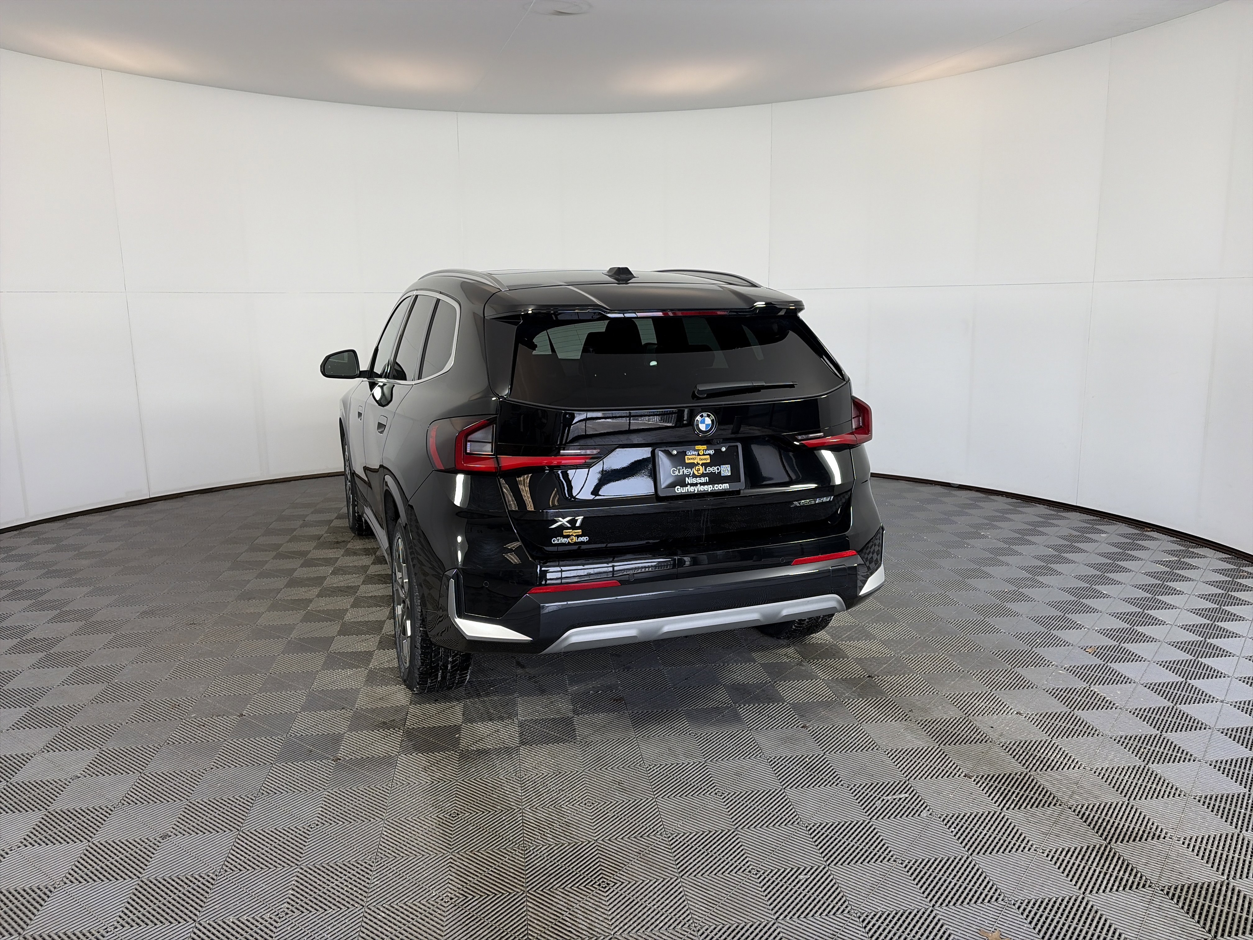 Used 2025 BMW X1 xDrive28i image 8