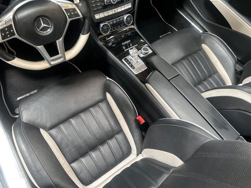 Used 2015 Mercedes-Benz SL 550 w/ White Arrow Edition image 19