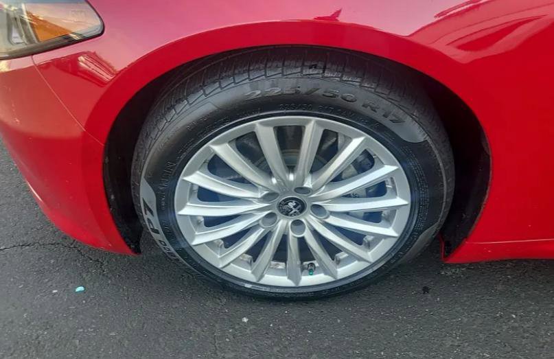 Used 2024 Alfa Romeo Giulia Sprint RWD image 3