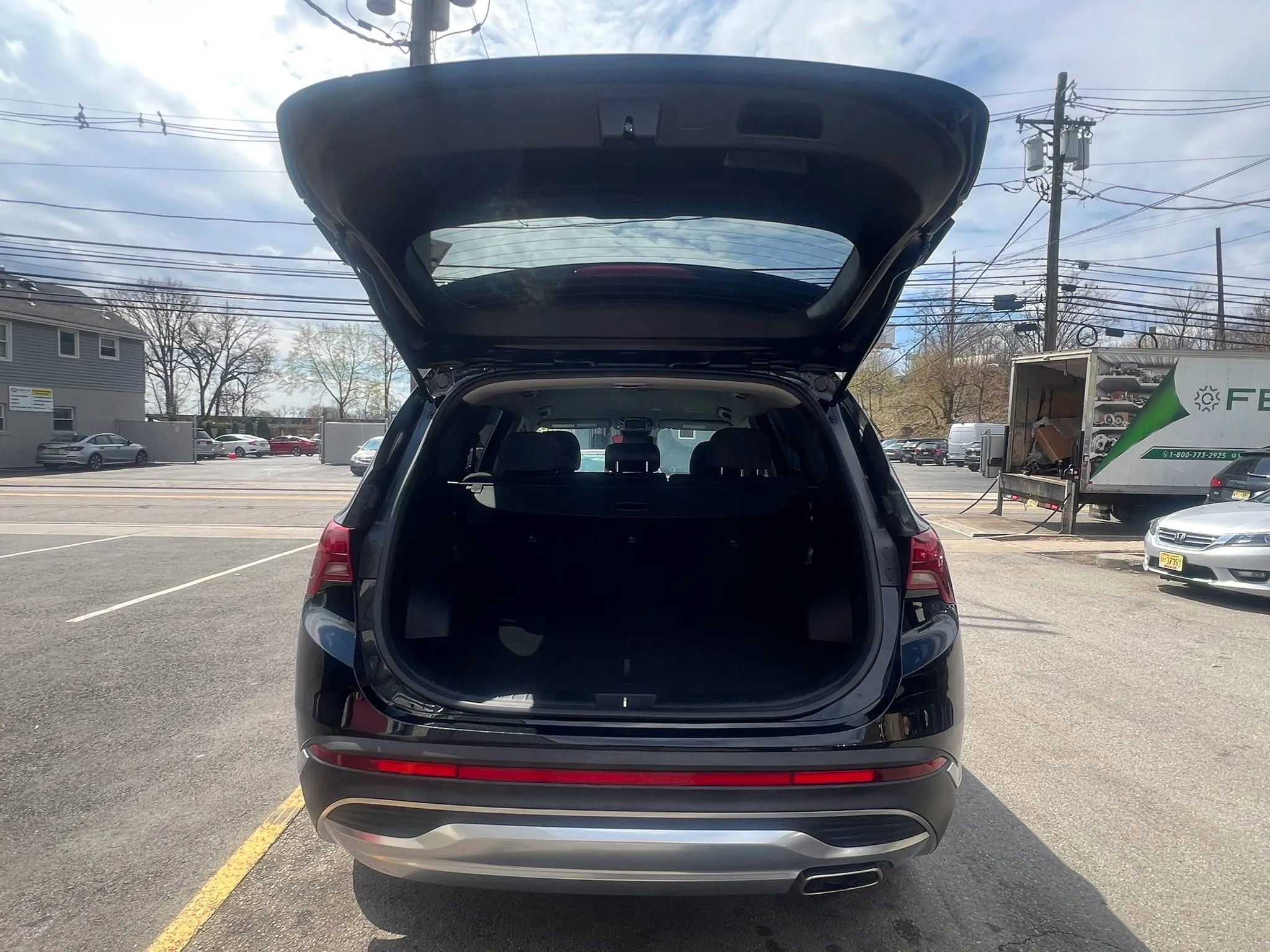 Used 2022 Hyundai Santa Fe SEL FWD image 9