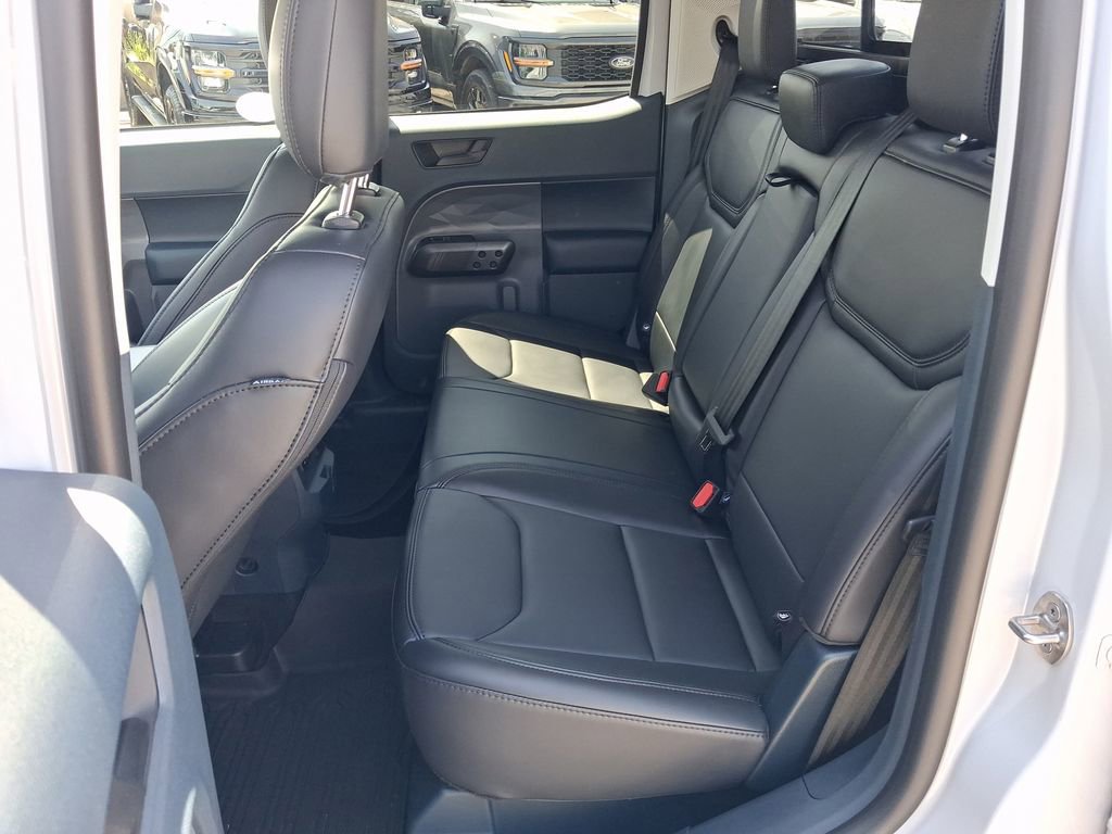 Used 2026 Ford Maverick Lariat w/ Black Appearance Package image 25