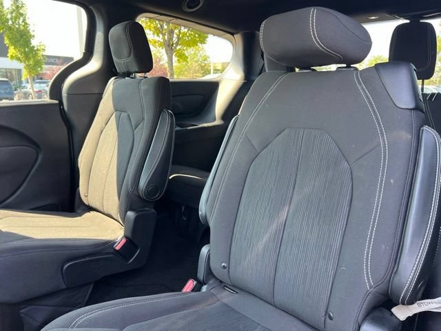 Used 2019 Chrysler Pacifica Touring Plus w/ S Appearance Package FWD image 29