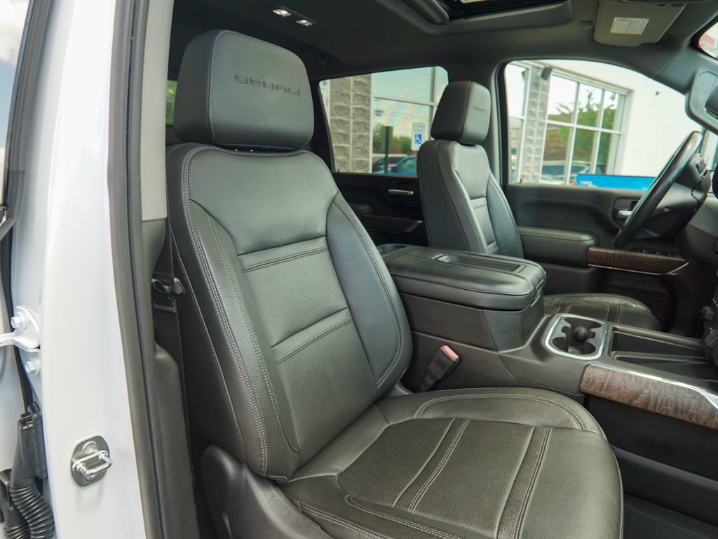 Used 2020 GMC Sierra 3500 Denali w/ Denali Ultimate Package AWD/4WD image 35