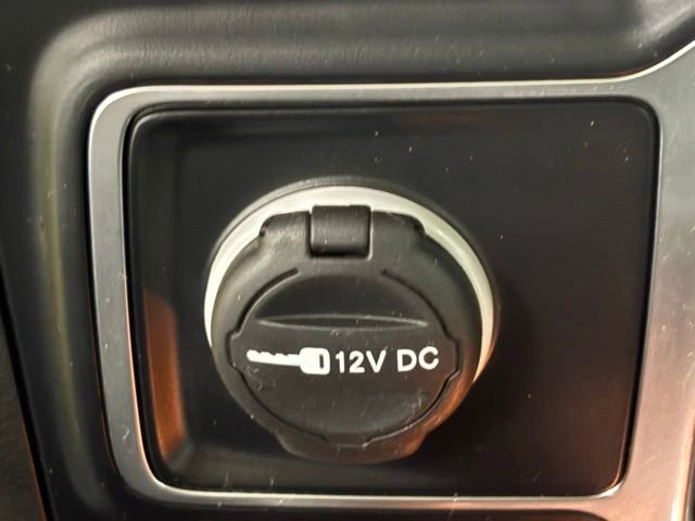 Used 2023 Jeep Gladiator Rubicon w/ Cold Weather Group AWD/4WD image 30