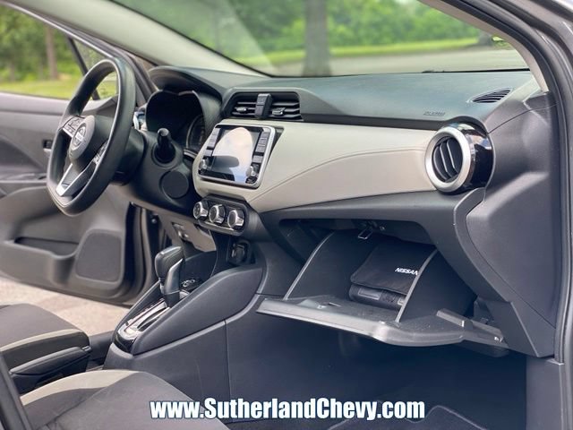 Used 2021 Nissan Versa SV FWD image 17
