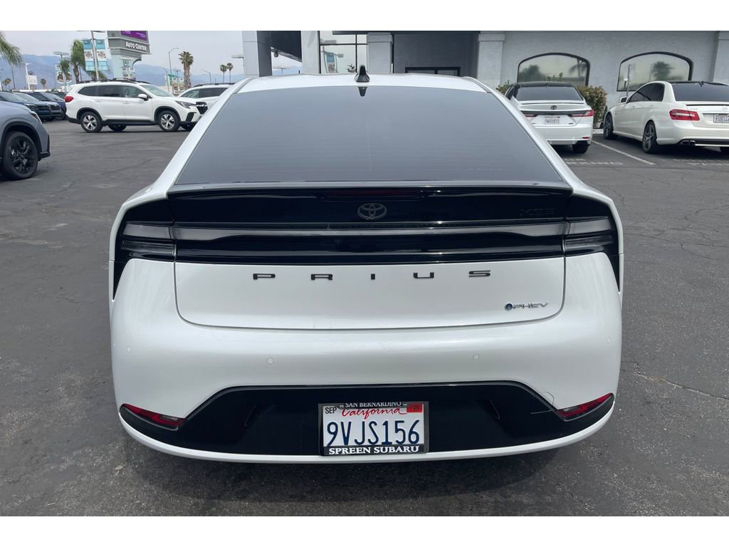 Used 2026 Toyota Prius Plug-In Hybrid FWD image 4