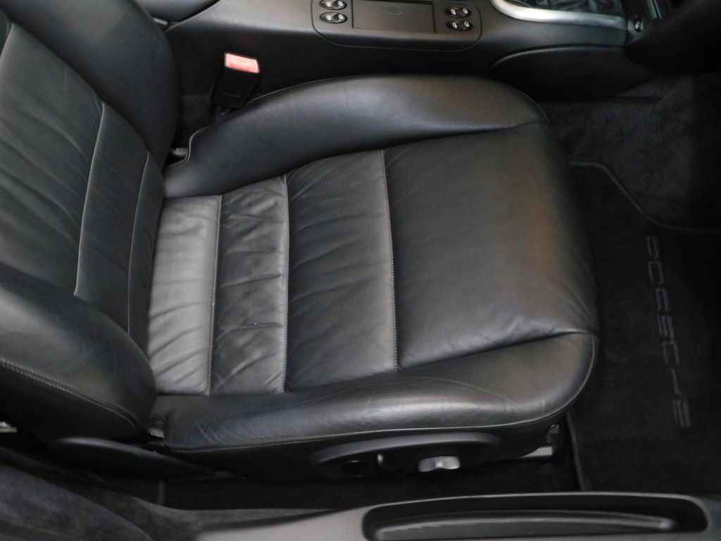 Used 2004 Porsche 911 Carrera RWD image 92