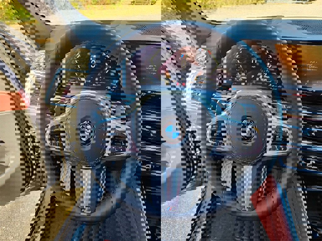 New 2026 BMW X6 xDrive40i w/ Climate Comfort Package image 10