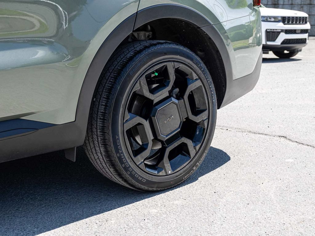 Used 2025 Kia Sorento X-Line EX AWD/4WD image 8