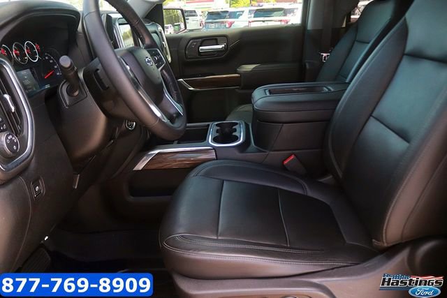 Used 2019 Chevrolet Silverado 1500 LT Trail Boss AWD/4WD image 16