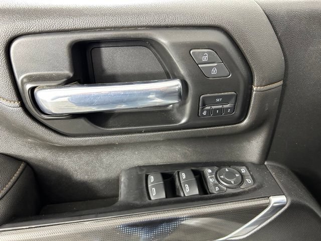Used 2022 GMC Sierra 3500 AT4 AWD/4WD image 21