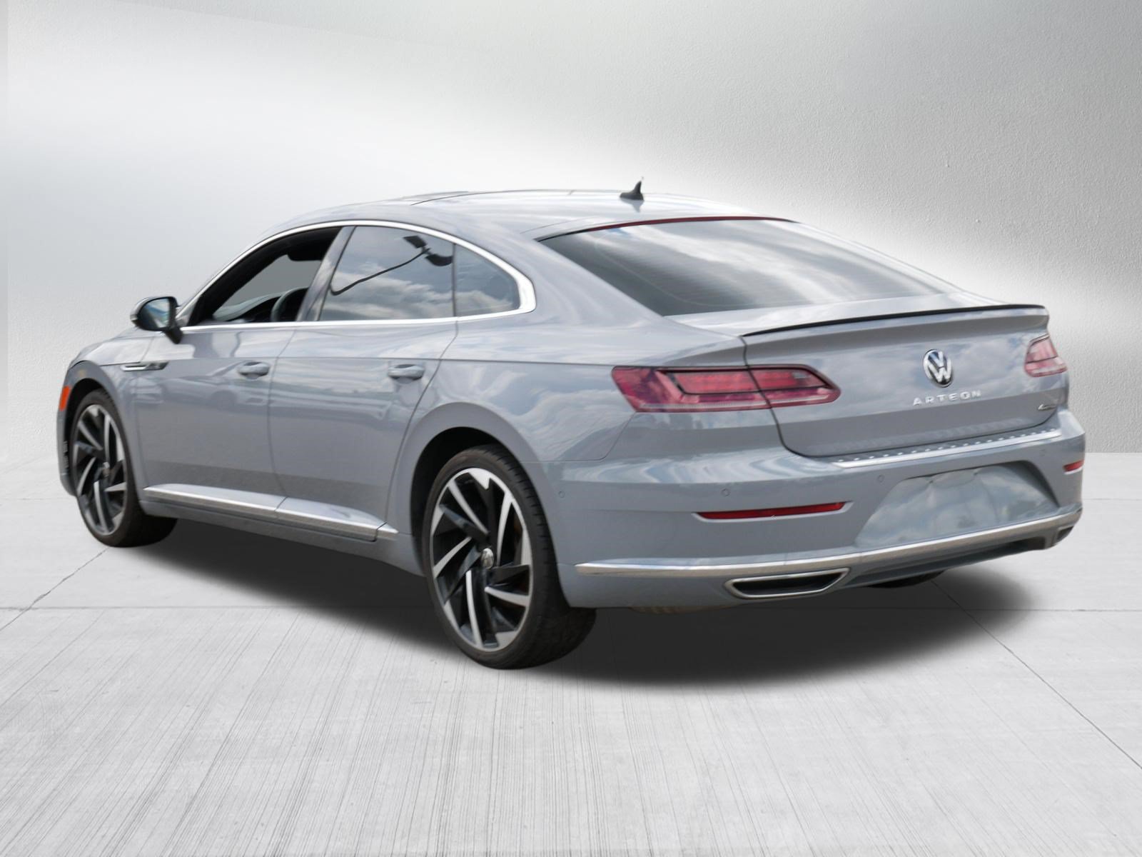 Used 2023 Volkswagen Arteon SEL Premium AWD/4WD image 5