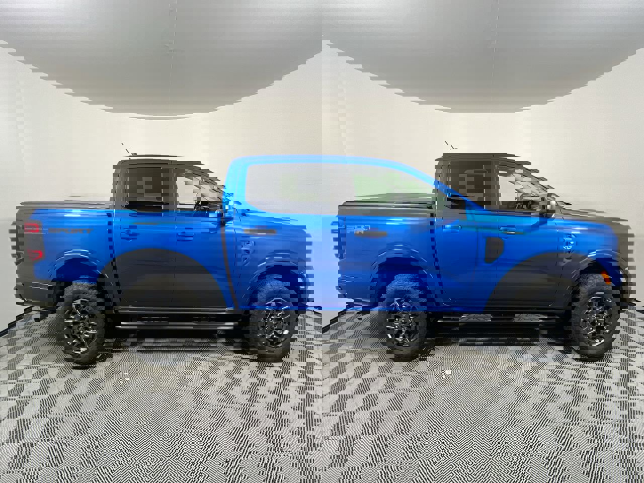 Used 2024 Ford Ranger XLT image 2