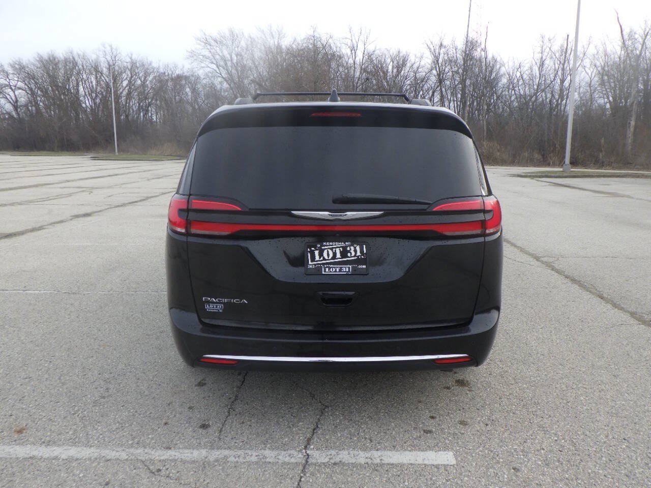Used 2022 Chrysler Pacifica Touring-L FWD image 8