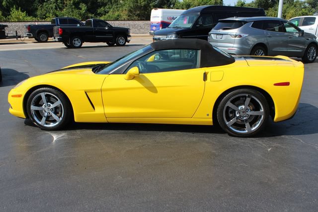 Used 2009 Chevrolet Corvette Convertible w/ Preferred Equipment Group RWD image 32
