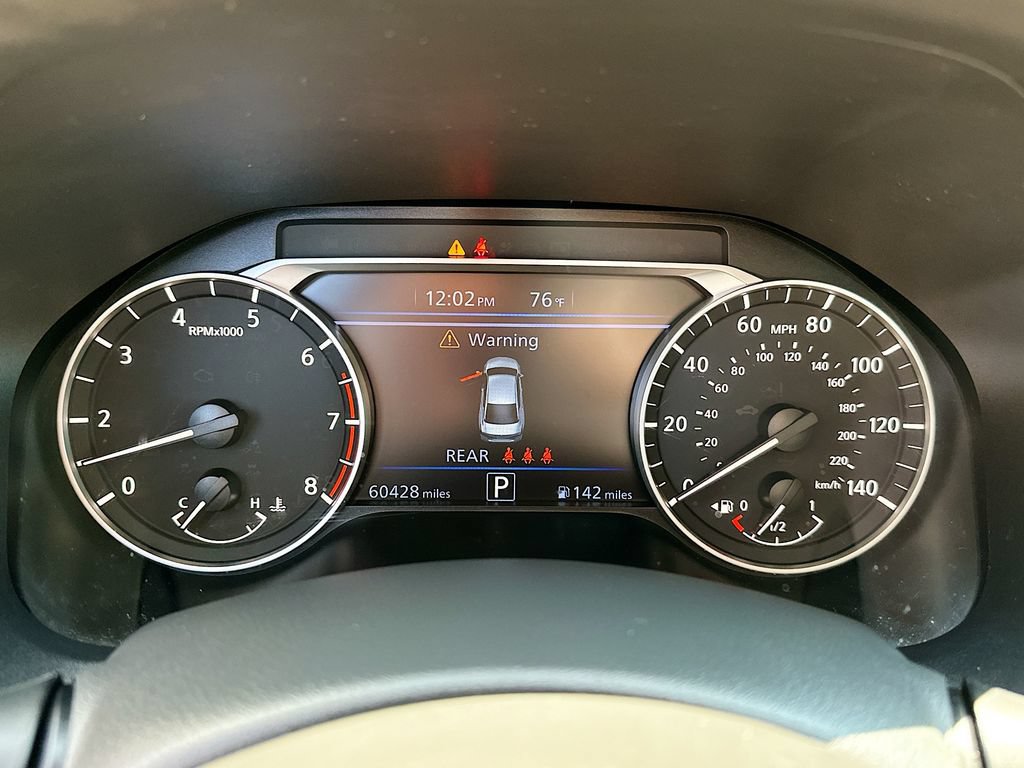 Used 2024 Nissan Altima 2.5 SV FWD image 12